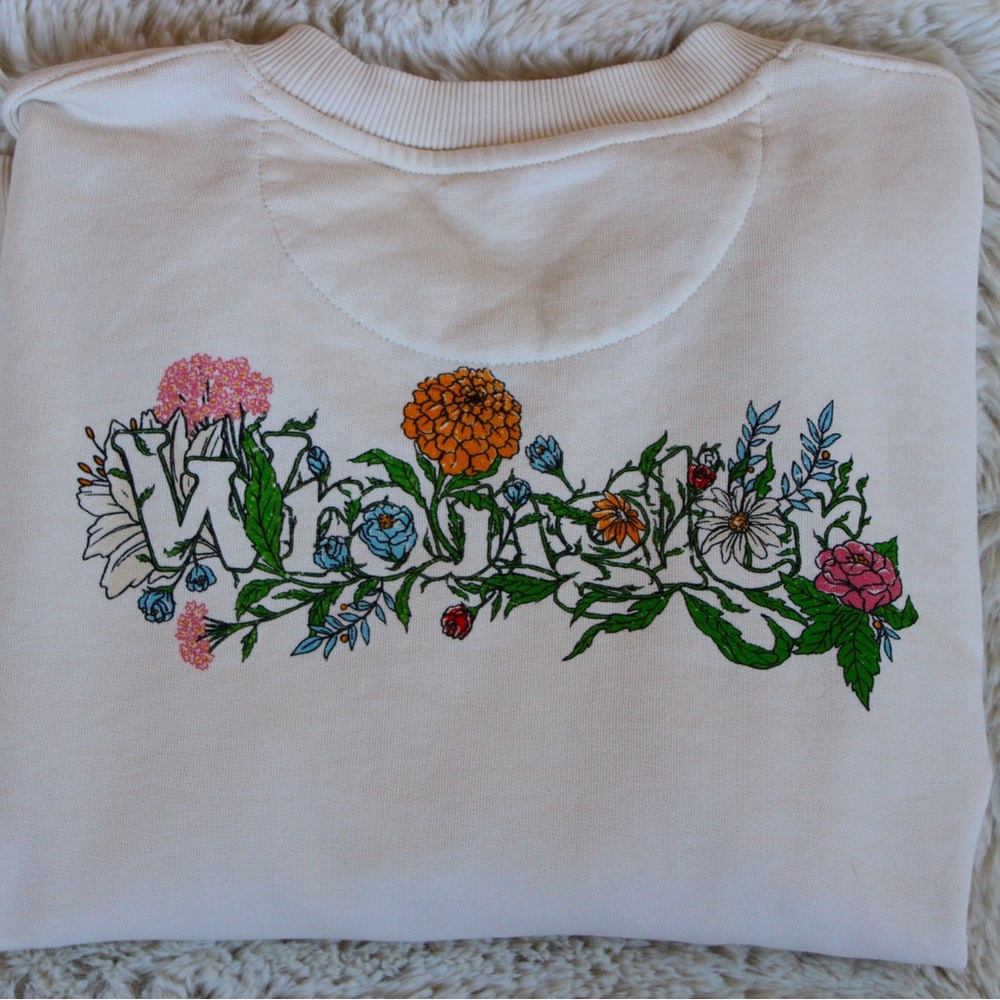 Wrangler Floral Crewneck “Wild by Nature”